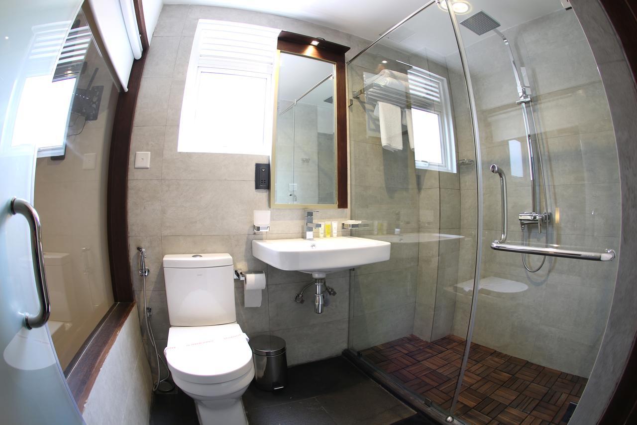 City Hotel Colombo 02 Εξωτερικό φωτογραφία