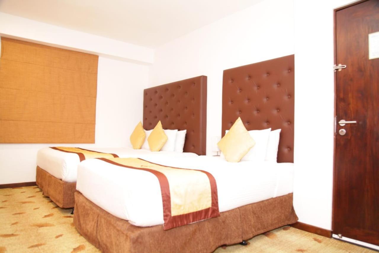 City Hotel Colombo 02 Εξωτερικό φωτογραφία